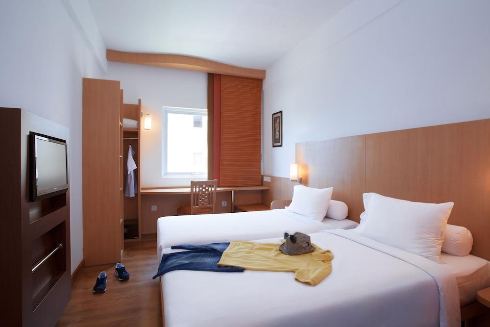 Hotel Ibis Bali Kuta Kuta Lombok Esterno foto