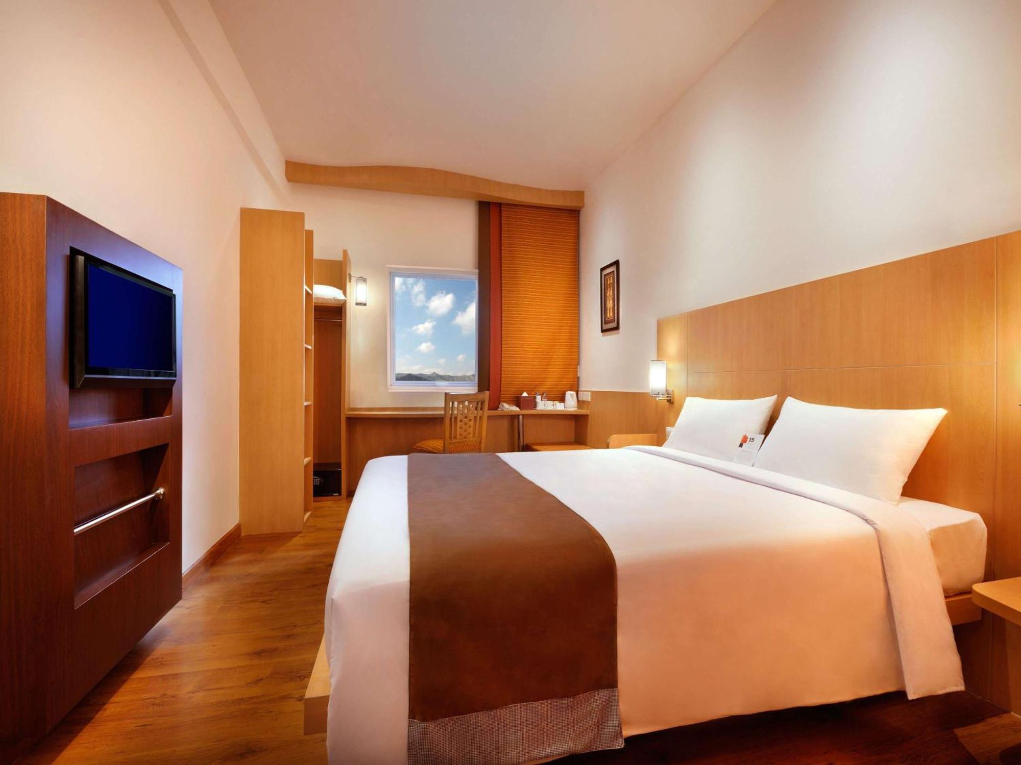 Hotel Ibis Bali Kuta Kuta Lombok Esterno foto